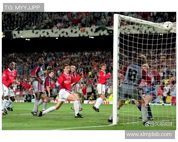 东德足球传奇人物盘点十位不可忽视的足球明星与他们的辉煌成就